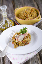 Chicken roulade with bacon and sage and Madras curry with basmati rice - ODF000500