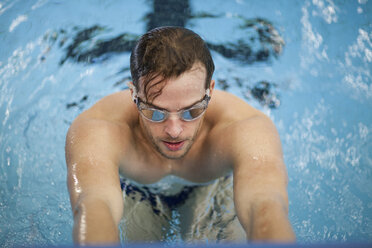 Rückenschwimmer am Start - SEF000084