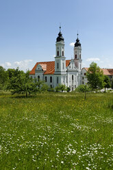 Deutschland, Bayern, Bayerisch-Schwaben, ehemalige Benediktiner-Klosterkirche Mariä Himmelfahrt und Peter und Paul, Irsee - LB000282