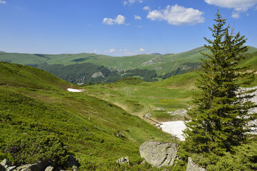 Montenegro, View over Bjelasica Mountains - ES000576