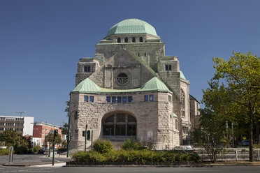 Deutschland, Nordrhein-Westfalen, Essen, Blick auf die Synagoge - WI000121