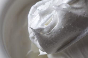 Beaten egg white for meringue, close-up - CSF020107