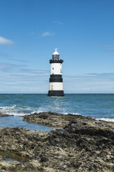 Großbritannien, Wales, Anglesey, Leuchtturm am Penmon Point - EL000525