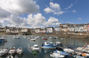 France, Bretagne, Harbor of Douarnenez - LAF000199