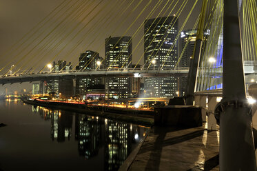 Brazil, Sao Paulo, district Morumbi, skyscrapers, Financial center, bridge Octavio Frias de Oliveira - FLKF000185