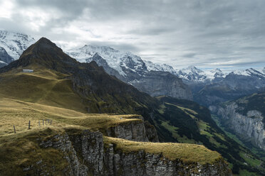 Switzerland, Berner Oberland, view to Tschuggen and Lauberhorn - ELF000552