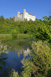 Germany, Bavaria, Upper Bavaria, Eichstaett, Altmuehl valley, Willibaldsburg, castle Saint Willibald above the river Altmuehl - LB000400