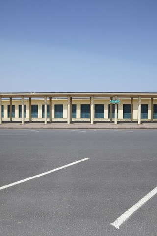 Frankreich, Normandie, Deauville, Parkplatz, lizenzfreies Stockfoto