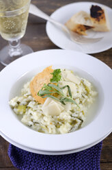 Lauch-Risotto mit Parmesan-Chips - ODF000588