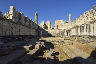 Türkei, Aydin, Ionien, Blick auf den Apollon-Tempel in der archäologischen Stätte von Didyma - ES000645