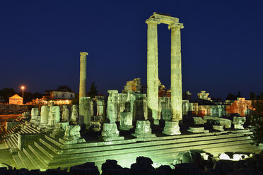 Türkei, Aydin, Ionien, Blick auf den Apollon-Tempel in der archäologischen Stätte von Didyma - ES000648