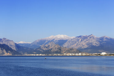 Turkey, Antalya, Turkish Riviera with Konyaalti Beach and Taurus Mountains - SIEF004553