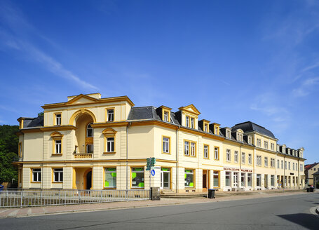 Germany, Saxony, Bad Schandau, Street and houses - BT000162