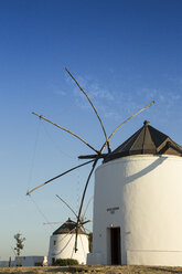 Spain, Andalusia, Vejer de la Frontera, old wind mills - KB000017