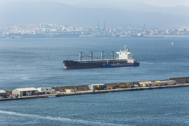 Spain, Andalucia, Algeciras, Oil tanker in the Bay of Gibraltar - KB000014