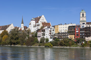 Germany, Bavaria, Upper Bavaria, Wasserburg am Inn, old town at Inn river - AMF001054