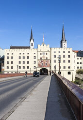 Deutschland, Bayern, Oberbayern, Wasserburg am Inn, Brucktor oder Stadttor an der Torbrücke - AMF001052