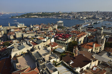 Türkei, Istanbul, Blick vom Galata-Turm über das Goldene Horn und den Bosporus - ES000688