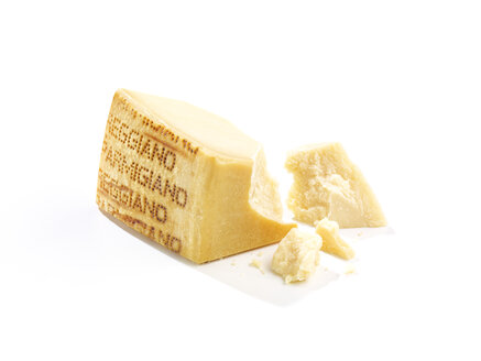 Pieces of parmesan cheese, studio shot - SRSF000341