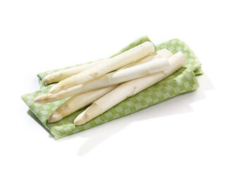 White asparagus (Asparagus officinalis) on green towel - SRSF000264