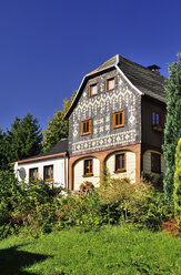 Deutschland, Sachsen, Hinterhermsdorf, Historisches Haus in der Oberlausitz - BT000207