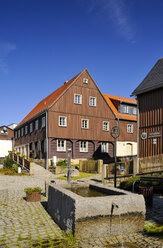 Deutschland, Sachsen, Hinterhermsdorf, Historisches Haus in der Oberlausitz - BT000197