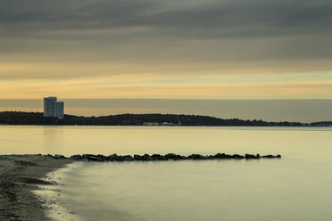 Deutschland, Ostsee, Lübecker Bucht am Morgen - SR000379