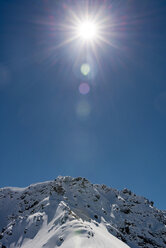 Schweiz, Arosa, schneebedeckter Berg - AWDF000725