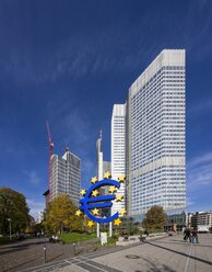 Deutschland, Hessen, Frankfurt am Main, Europäische Zentralbank, EZB, hinter Taunusturm - AMF001089