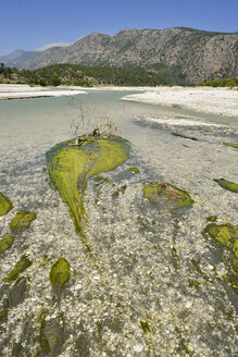 Türkei, Provinz Antalya, Lykien, Blick über den Fluss Esen Cay, Taurusgebirge - ES000716