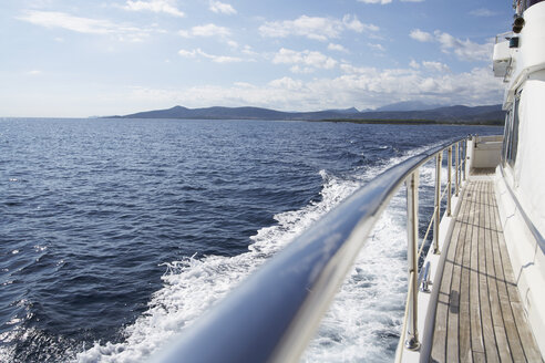 Italy, Sardinia, Planks of yacht deck - PDF000590