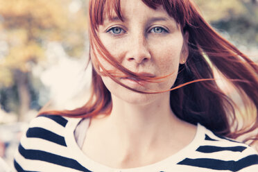 Close up of young woman, outdoors - MFF000619