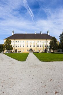 Deutschland, Bayern, Altötting, Kapellplatz, Haus Papst Benedikt XVI., Wallfahrtsmuseum, Schatzkammer - AM001139