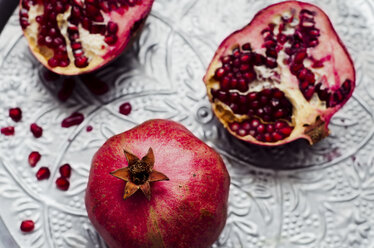 Pomegranates [Punica granatum] on silver tray - CZ000114