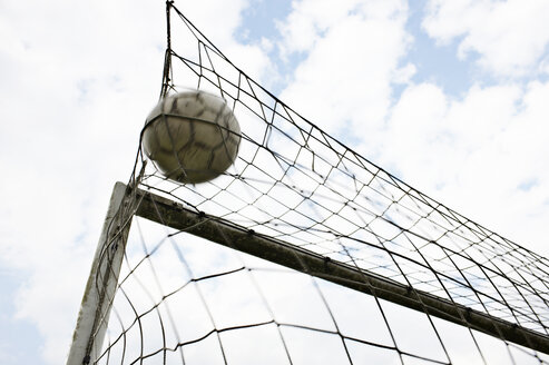 Soccer ball in goal - STKF000658