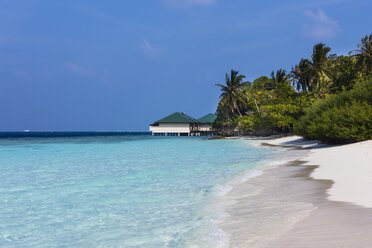 Maledives, South-Male-Atoll, Embudu, water bungalow - AMF001185
