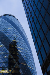 UK, London, London, 30 St Mary Axe, view to The Gherkin - DISF000175