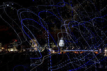 UK, London, view to illuminated St Pauls Cathedral at night - DIS000195