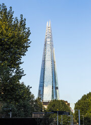 UK, London, view to the skyscraper The Shard - DISF000157