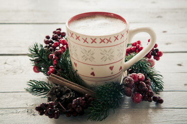 Coffee cup in between christmas decoration - SARF000144