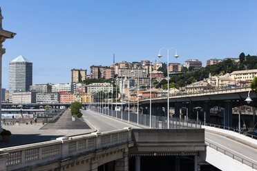 Italy, Liguria, Genoa, harbour at Via Marinai D'Italia - AM001236