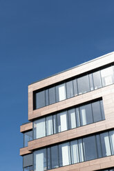 Germany, North Rhine-Westphalia, Duesseldorf-Golzheim, part of facade of office building - VI000045