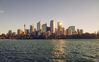 Australien, Skyline des Stadtzentrums von Sydney - MBEF000874
