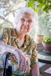 Portrait of aged woman - ABAF001078