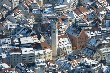Germany, Baden-Wuerttemberg, Ravensburg, Cityscape in winter, aerial view - SH001007