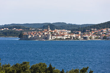 Kroatien, Dalmatien, Blick auf Korcula - AMF001334