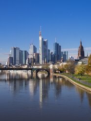 Deutschland, Hessen, Skyline von Frankfurt mit Main - AMF001366