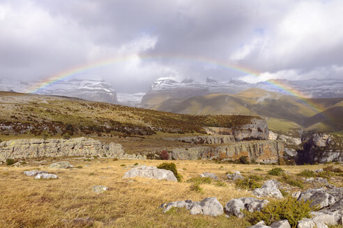 Spanien, Pyrenäen, Ordesa y Monte Perdido National Park, Canon de Anisclo mit Sestrales Aloto und Bajo - LAF000270