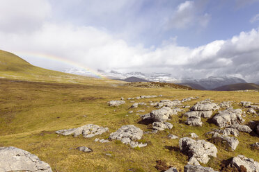 Spain, Pyrenees, Ordesa y Monte Perdido National Park, Canon de Anisclo with Sestrales Aloto and Bajo - LAF000271