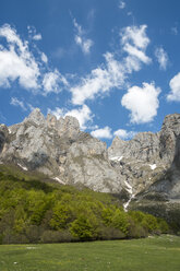 Spain, Cantabria, Picos de Europa National Park, Mountain massif Pena Remona - LAF000308